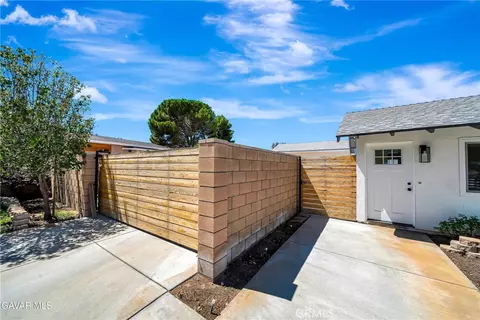 Exterior - 41623 55th St West W, Lancaster, CA 93536 photo 4 of 23