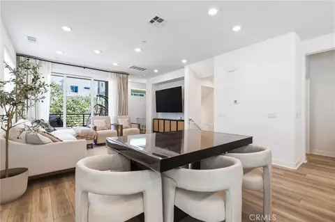Dining - 26799 Keystone, Valencia, CA 91381 photo 1 of 1