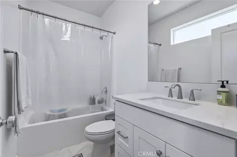 Bath - 26799 Keystone, Valencia, CA 91381 photo 1 of 1