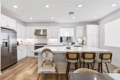 Kitchen - 26799 Keystone, Valencia, CA 91381 photo 1 of 5