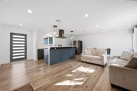 14975 Florentine St, Sylmar, CA 91342