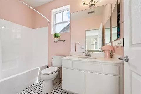 Bath - 27616 Cobblestone Ct, Valencia, CA 91354 photo 2 of 4