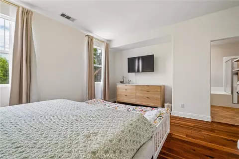 Bedroom - 27616 Cobblestone Ct, Valencia, CA 91354 photo 5 of 8