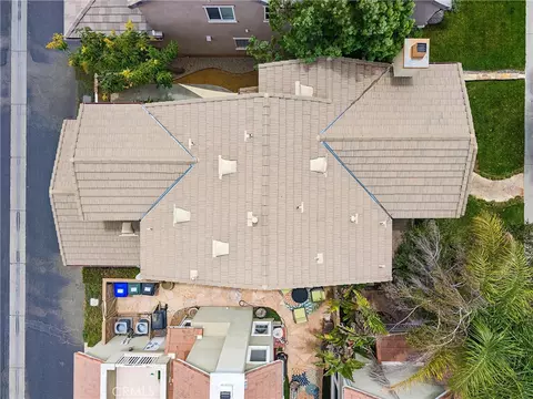 View/Area - 27616 Cobblestone Ct, Valencia, CA 91354 photo 8 of 12