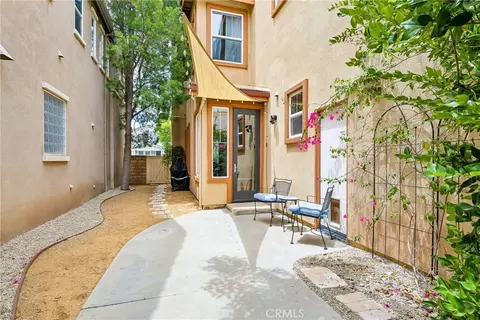 Exterior - 27616 Cobblestone Ct, Valencia, CA 91354 photo 6 of 6