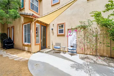 Exterior - 27616 Cobblestone Ct, Valencia, CA 91354 photo 4 of 6