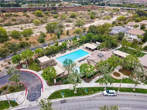View/Area - 27616 Cobblestone Ct, Valencia, CA 91354 photo 5 of 12