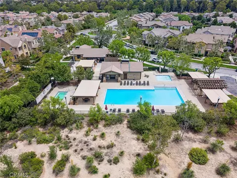 View/Area - 27616 Cobblestone Ct, Valencia, CA 91354 photo 1 of 12