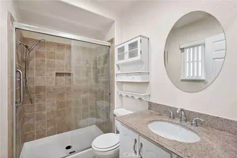 Bath - 6736 Whitewood St, Simi Valley, CA 93063 photo 1 of 4