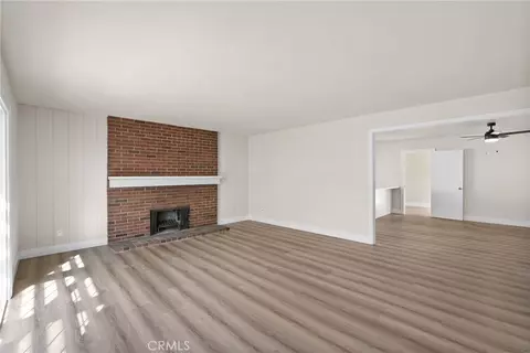 Living - 6736 Whitewood St, Simi Valley, CA 93063 photo 3 of 7
