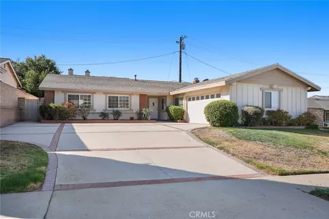 Exterior - 6736 Whitewood St, Simi Valley, CA 93063 photo 7 of 8