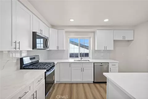 Kitchen - 6736 Whitewood St, Simi Valley, CA 93063 photo 1 of 4