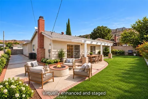 Exterior - 6736 Whitewood St, Simi Valley, CA 93063 photo 2 of 8