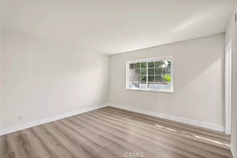 Living - 6736 Whitewood St, Simi Valley, CA 93063 photo 7 of 7
