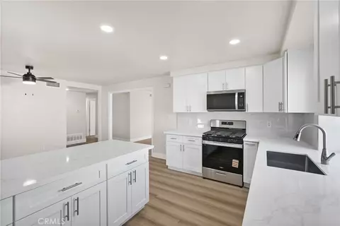 Kitchen - 6736 Whitewood St, Simi Valley, CA 93063 photo 4 of 4