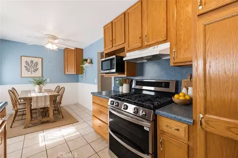 Kitchen - 45308 Newtree, Lancaster, CA 93534 photo 2 of 3