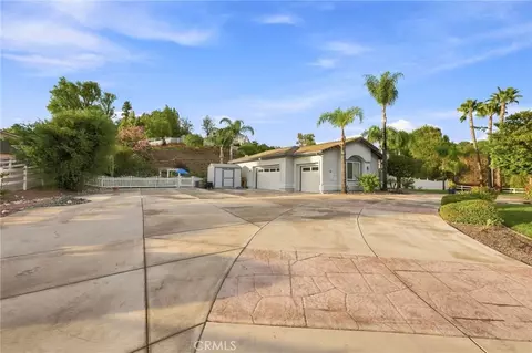 Exterior - 40823 Baccarat Rd, Temecula, CA 92591 photo 8 of 13
