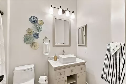 Bath - 40823 Baccarat Rd, Temecula, CA 92591 photo 6 of 6