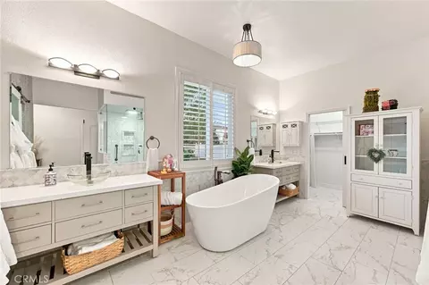 Bath - 40823 Baccarat Rd, Temecula, CA 92591 photo 2 of 6