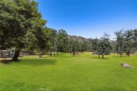 1 Kirkham Ct, Keene, CA 93531 photo 3