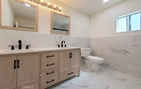 Bath - 8132 Hatillo, Winnetka, CA 91306 photo 2 of 3