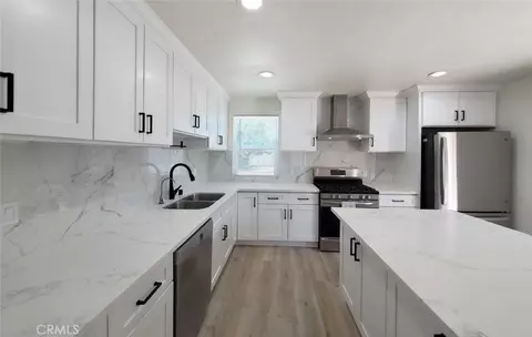 Kitchen - 8132 Hatillo, Winnetka, CA 91306 photo 4 of 4