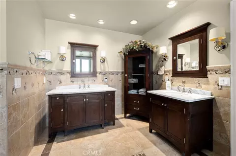 Bath - 4145 Gillespie Ave, Acton, CA 93510 photo 5 of 7