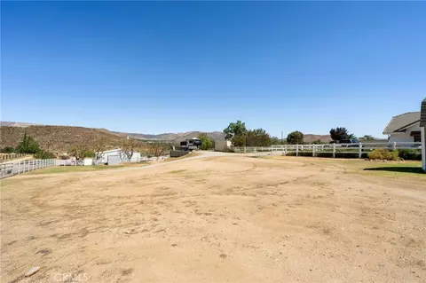 Exterior - 4145 Gillespie Ave, Acton, CA 93510 photo 16 of 20
