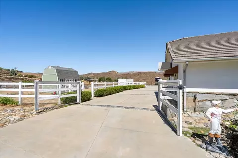Exterior - 4145 Gillespie Ave, Acton, CA 93510 photo 19 of 20