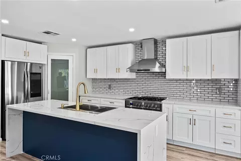 23777 Mulholland #9, Calabasas, CA 91302