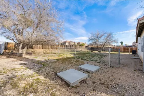 Exterior - 12573 Cabazon Ct, Apple Valley, CA 92308 photo 10 of 14
