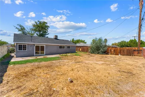 Exterior - 38544 33rd Street E, Palmdale, CA 93550 photo 4 of 6