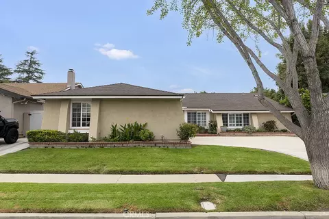 Exterior - 2880 Barnes St, Simi Valley, CA 93065 photo 5 of 9