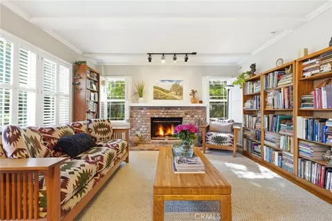 Living - 4963 Haskell, Encino, CA 91436 photo 1 of 3
