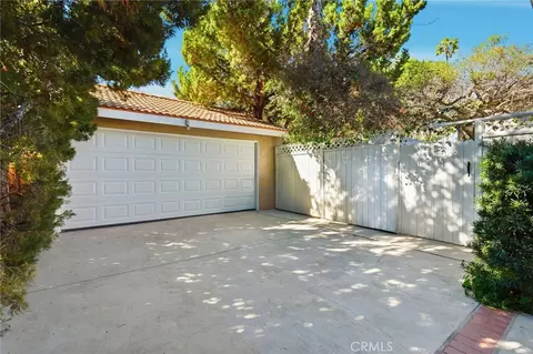 Exterior - 4963 Haskell, Encino, CA 91436 photo 8 of 10