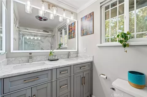 Bath - 4963 Haskell, Encino, CA 91436 photo 2 of 3