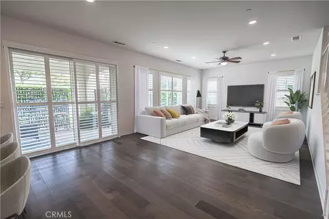 Living - 20551 Arden Pl, Saugus, CA 91350 photo 3 of 8