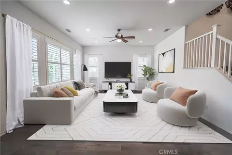 Living - 20551 Arden Pl, Saugus, CA 91350 photo 4 of 8