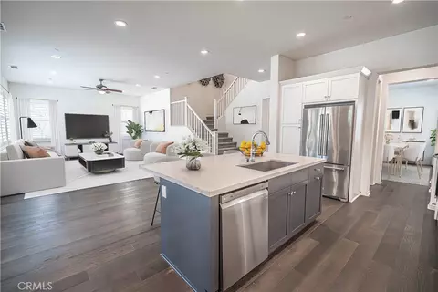 Entry Way - 20551 Arden Pl, Saugus, CA 91350 photo 3 of 6