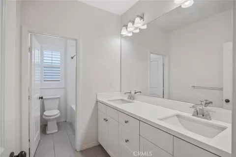 Bath - 20551 Arden Pl, Saugus, CA 91350 photo 2 of 5