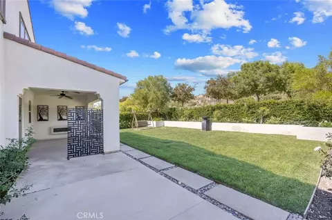 Exterior - 20551 Arden Pl, Saugus, CA 91350 photo 13 of 17