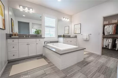 Bath - 20551 Arden Pl, Saugus, CA 91350 photo 3 of 5