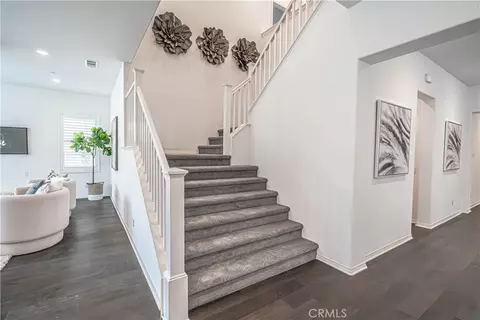 Entry Way - 20551 Arden Pl, Saugus, CA 91350 photo 4 of 6