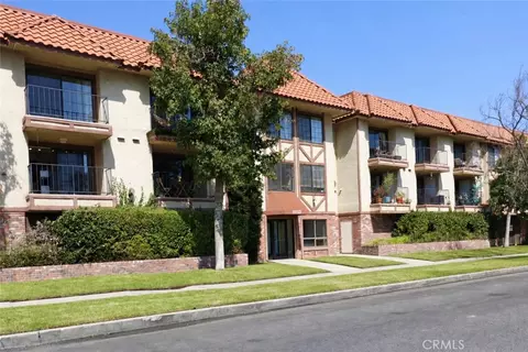 11127 La Maida #10, North Hollywood, CA 91601