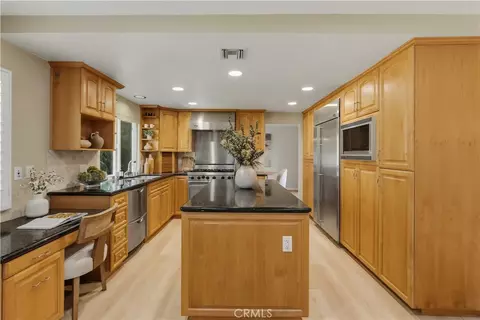 27383 Provident Rd, Agoura Hills, CA 91301