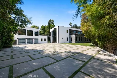 4653 Vanalden Ave, Tarzana, CA 91356
