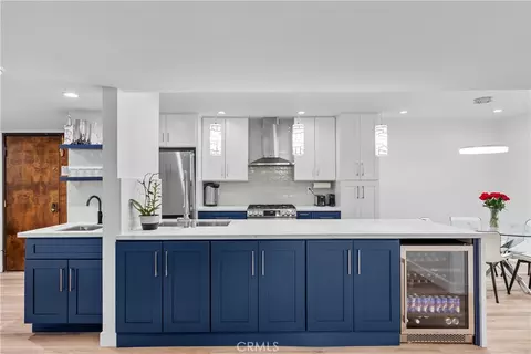 5325 Lindley Ave #106, Tarzana, CA 91356