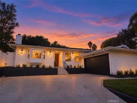 9443 Mclennan Ave, Northridge, CA 91343