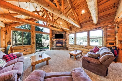 Living - 1349 Lassen Dr, Big Bear Lake, CA 92315 photo 1 of 2