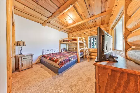 Bedroom - 1349 Lassen Dr, Big Bear Lake, CA 92315 photo 5 of 5